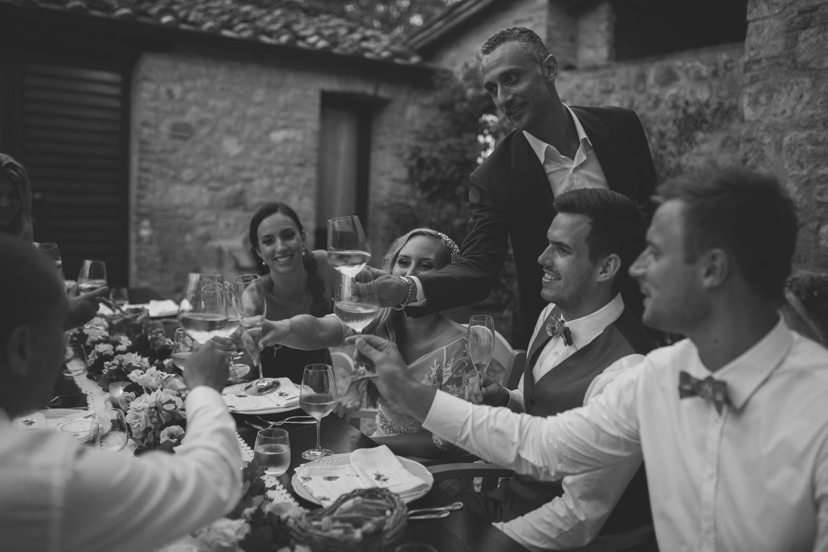 wedding photographer in tuscany-52