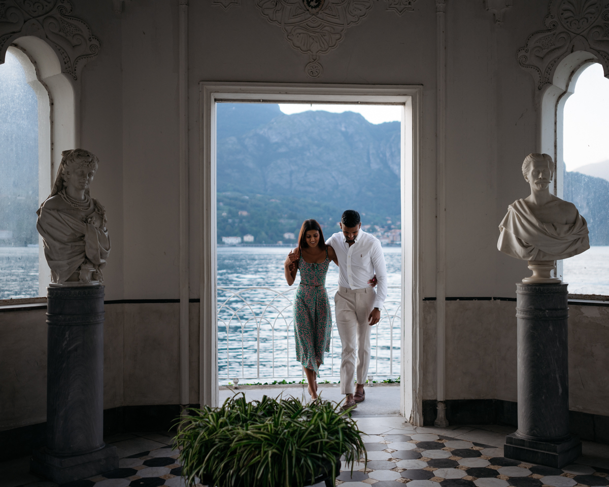 Marriage proposal in Italy on Lake Como