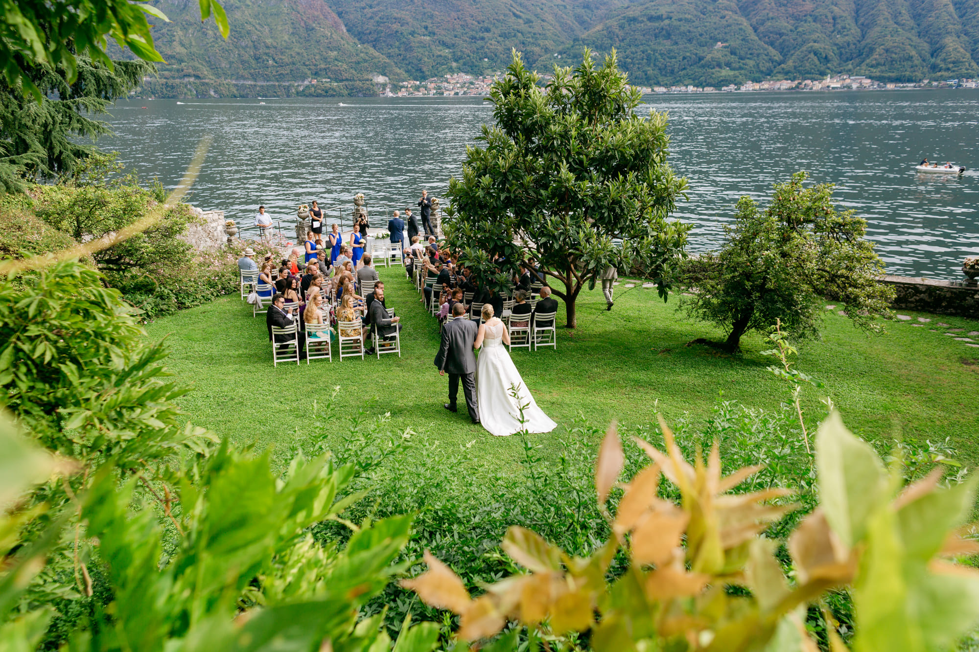 lake como wedding photographer